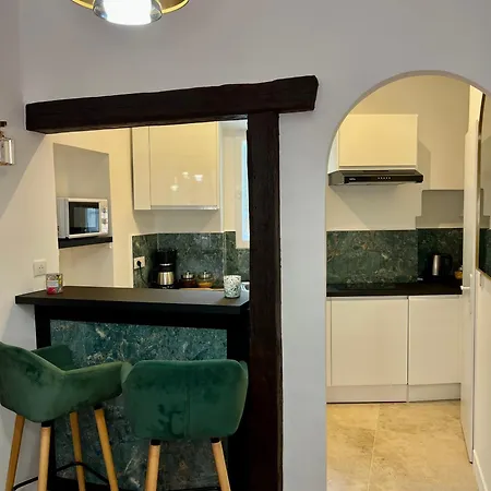 Apartment Le Petit Carlthon *
